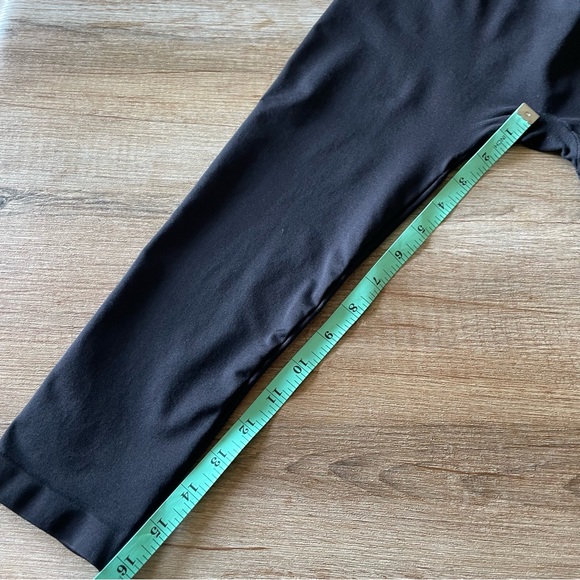 Gymshark cropped legging - Picture 3 of 3